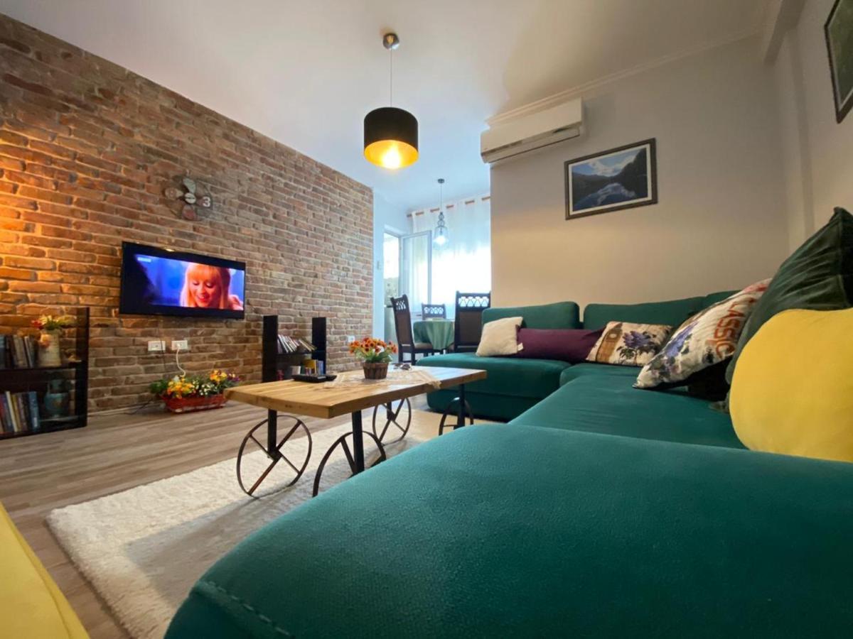 Ultra 'new Baazar' Apartament *