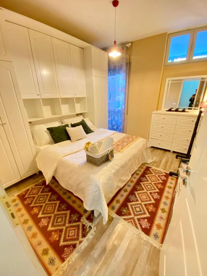 Ultra 'new Baazar' Apartament